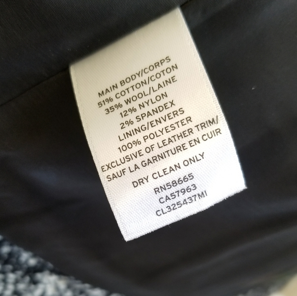 Classiques Entier Animal Jacquard Crop Jacket - Picture 9 of 11